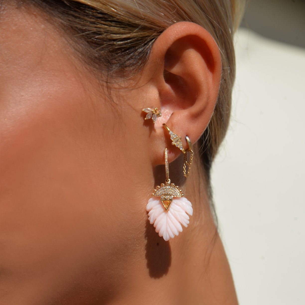 Boucle d'oreille Isis Opale rose