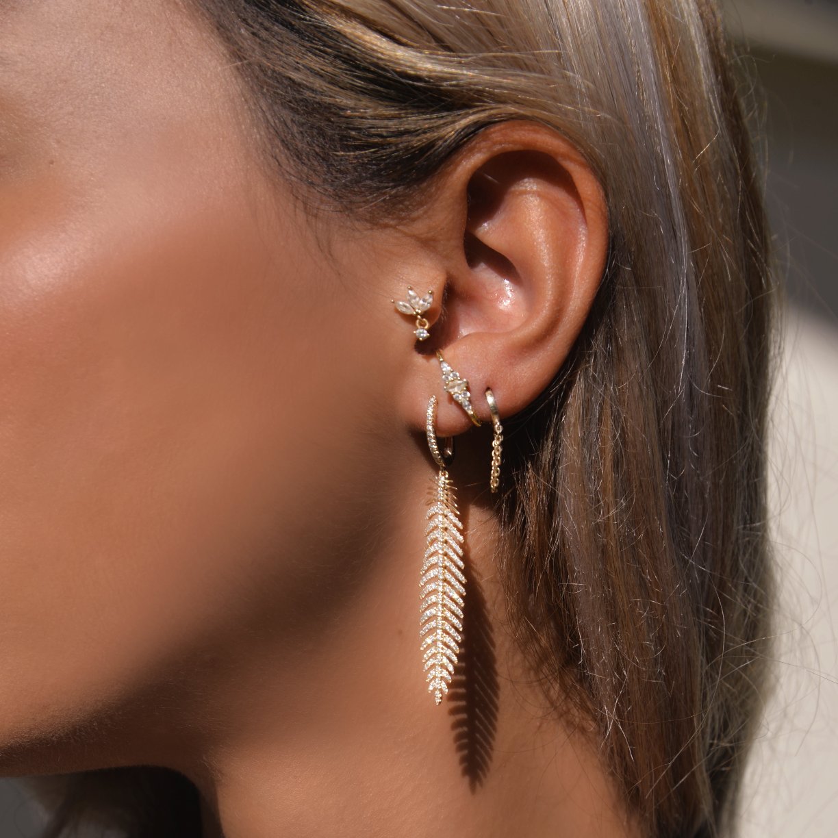 Birdy yellow gold earring